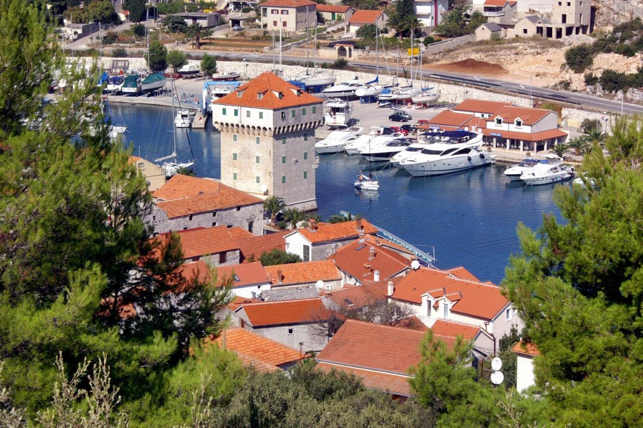Apartments And Rooms With Parking Space Marina, Trogir - 5953 外观 照片