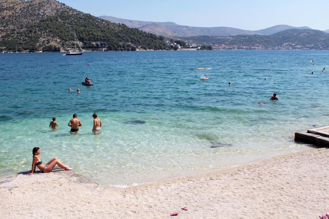 Apartments And Rooms With Parking Space Marina, Trogir - 5953 外观 照片