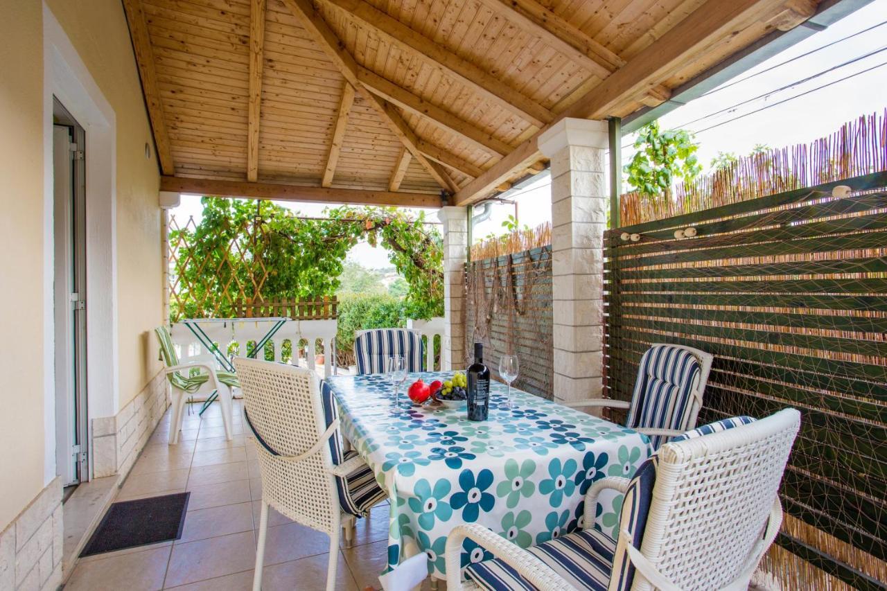 Apartments And Rooms With Parking Space Marina, Trogir - 5953 外观 照片
